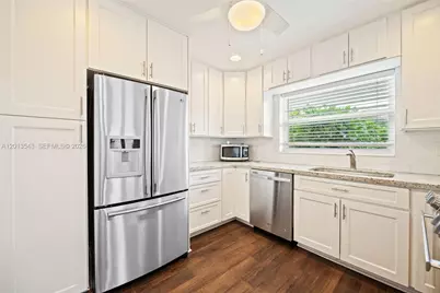 829 NW 99th Ave, Plantation, FL 33324 - Photo 8