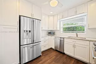 829 NW 99th Ave, Plantation, FL 33324 - Photo 8