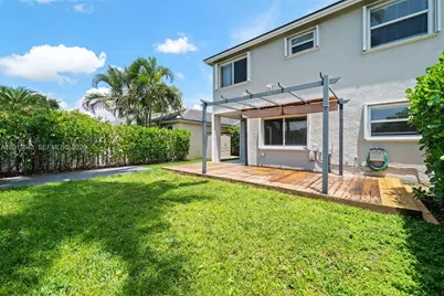 829 NW 99th Ave, Plantation, FL 33324 - Photo 24