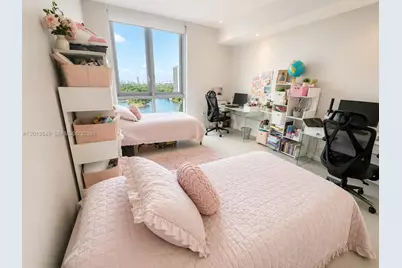17111 Biscayne Blvd #1610, North Miami Beach, FL 33160 - Photo 6