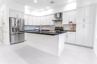20919 NW 1st Dr, Pembroke Pines, FL 33029 - Photo 14