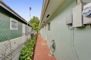 2747 SW 17th St, Miami, FL 33145 - Photo 26