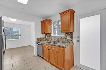 2747 SW 17th St #0, Miami, FL 33145 - Photo 10