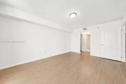 1200 Brickell Bay Dr #3122, Miami, FL 33131 - Photo 12