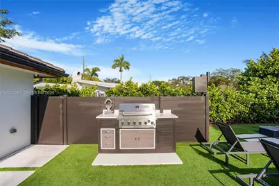2406 Gulfstream Ln, Fort Lauderdale, FL 33312 - Photo 36
