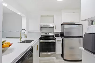 5501 Lakeside Dr #204, Margate, FL 33063 - Photo 4