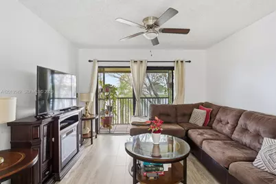 5501 Lakeside Dr #204, Margate, FL 33063 - Photo 6