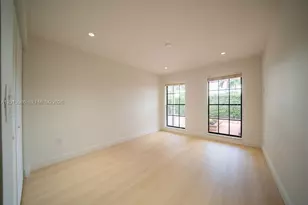 1550 S Greenway Dr, Coral Gables, FL 33134 - Photo 22