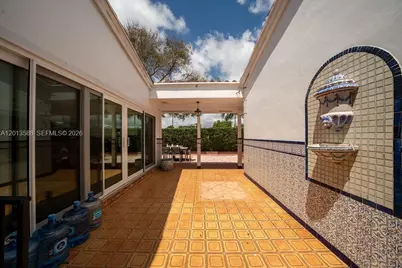 1550 S Greenway Dr, Coral Gables, FL 33134 - Photo 54