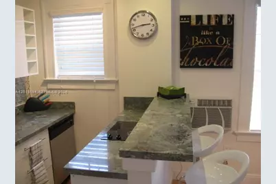 1611 Michigan Ave #13, Miami Beach, FL 33139 - Photo 8