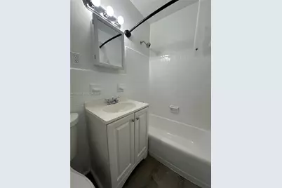 4246 Seagrape Dr #1, Lauderdale by the Sea, FL 33308 - Photo 16