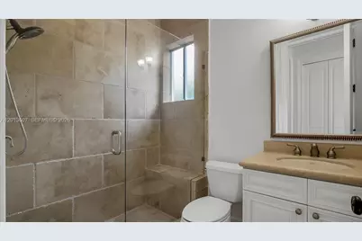 16763 NW 77th Path, Miami Lakes, FL 33016 - Photo 26