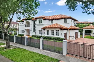 16763 NW 77th Path, Miami Lakes, FL 33016 - Photo 1