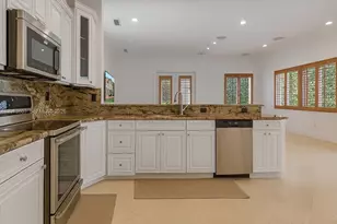 16763 NW 77th Path, Miami Lakes, FL 33016 - Photo 44