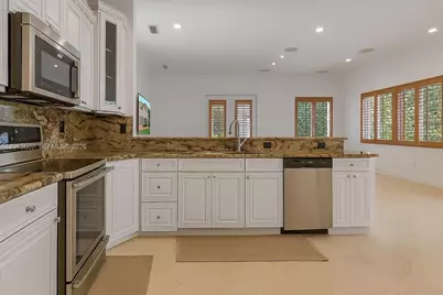 16763 NW 77th Path, Miami Lakes, FL 33016 - Photo 4