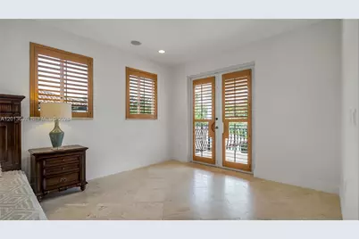 16763 NW 77th Path, Miami Lakes, FL 33016 - Photo 12