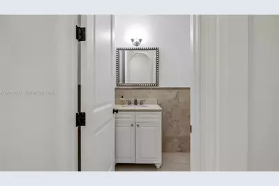 16763 NW 77th Path, Miami Lakes, FL 33016 - Photo 56