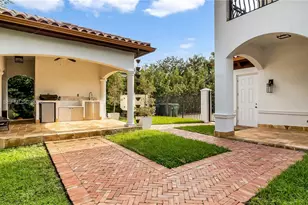 16763 NW 77th Path, Miami Lakes, FL 33016 - Photo 8