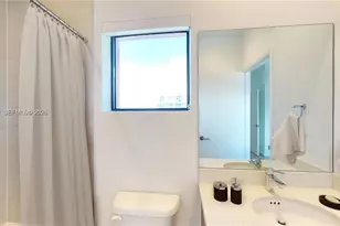 113 NE 6th St, Fort Lauderdale, FL 33304 - Photo 18
