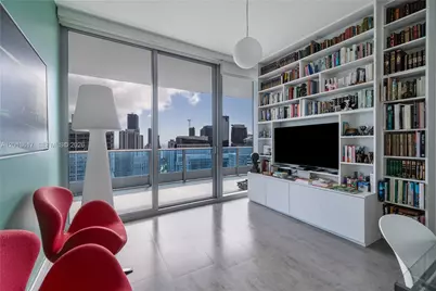 200 Biscayne Boulevard Way #4902, Miami, FL 33131 - Photo 12