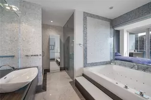 200 Biscayne Blvd Way, Miami, FL 33131 - Photo 16