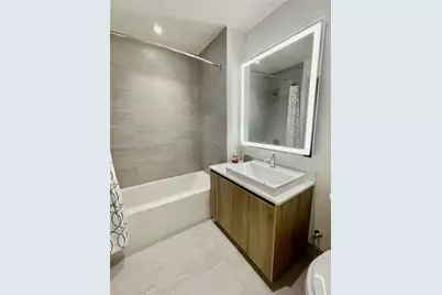 2960 NE 207th #707, Aventura, FL 33180 - Photo 8