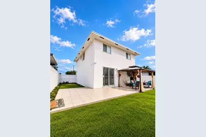 15815 SW 299th Ter, Homestead, FL 33033 - Photo 2