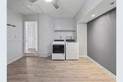 16831 SW 139th Pl, Miami, FL 33177 - Photo 8