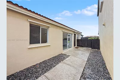 16831 SW 139th Pl, Miami, FL 33177 - Photo 10