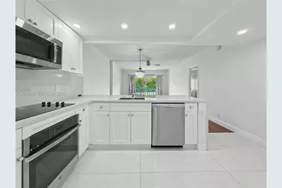 100 Edgewater Dr #204, Coral Gables, FL 33133 - Photo 6