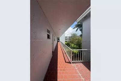 100 Edgewater Dr #204, Coral Gables, FL 33133 - Photo 2