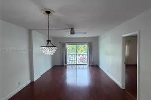 100 Edgewater Dr, Coral Gables, FL 33133 - Photo 14