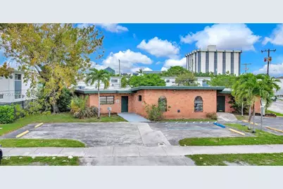1747 NE 124th St, North Miami, FL 33181 - Photo 6