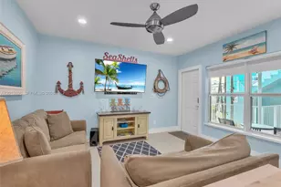 315 Van Buren St, Hollywood, FL 33019 - Photo 2
