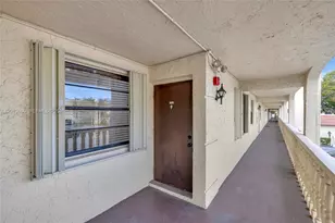 126 S Cypress Rd, Pompano Beach, FL 33060 - Photo 20