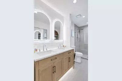 509 NE 19th St #509, Wilton Manors, FL 33305 - Photo 2