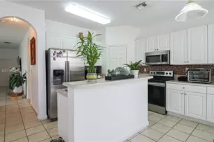 5662 NW 112th Ct, Doral, FL 33178 - Photo 12