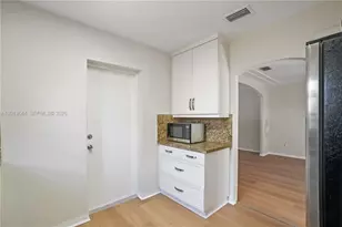 2460 SW 24th St, Miami, FL 33145 - Photo 40