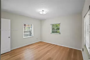 2460 SW 24th St, Miami, FL 33145 - Photo 32