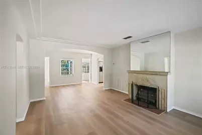 2460 SW 24th St, Miami, FL 33145 - Photo 6