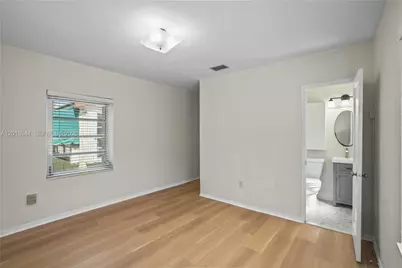 2460 SW 24th St, Miami, FL 33145 - Photo 34