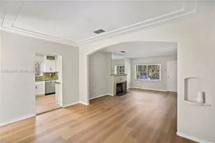 2460 SW 24th St, Miami, FL 33145 - Photo 12