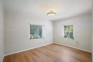 2460 SW 24th St, Miami, FL 33145 - Photo 16