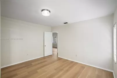 2460 SW 24th St, Miami, FL 33145 - Photo 26