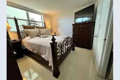 5050 NW 7th St #312, Miami, FL 33126 - Photo 6