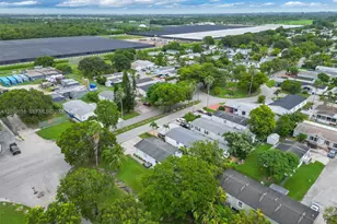 19800 SW 180th Ave, Miami, FL 33187 - Photo 26