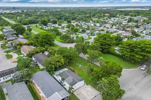 19800 SW 180th Ave, Miami, FL 33187 - Photo 30