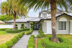 19811 NW 8th St, Pembroke Pines, FL 33029 - Photo 2