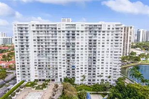 2851 NE 183rd St, Aventura, FL 33160 - Photo 2