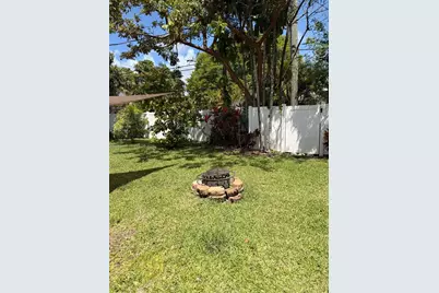 1001 NE 10th St #1, Hallandale Beach, FL 33009 - Photo 16